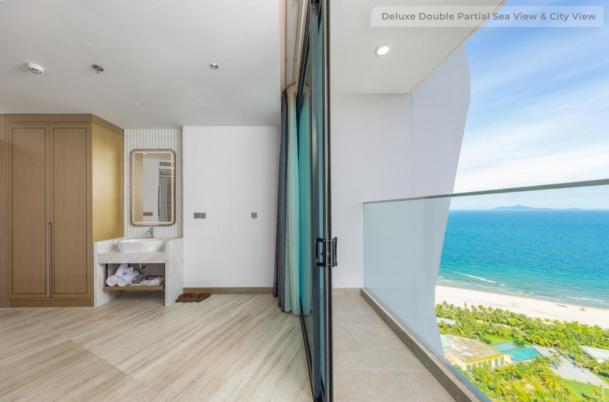 Awaken Da Nang Hotel Extérieur photo